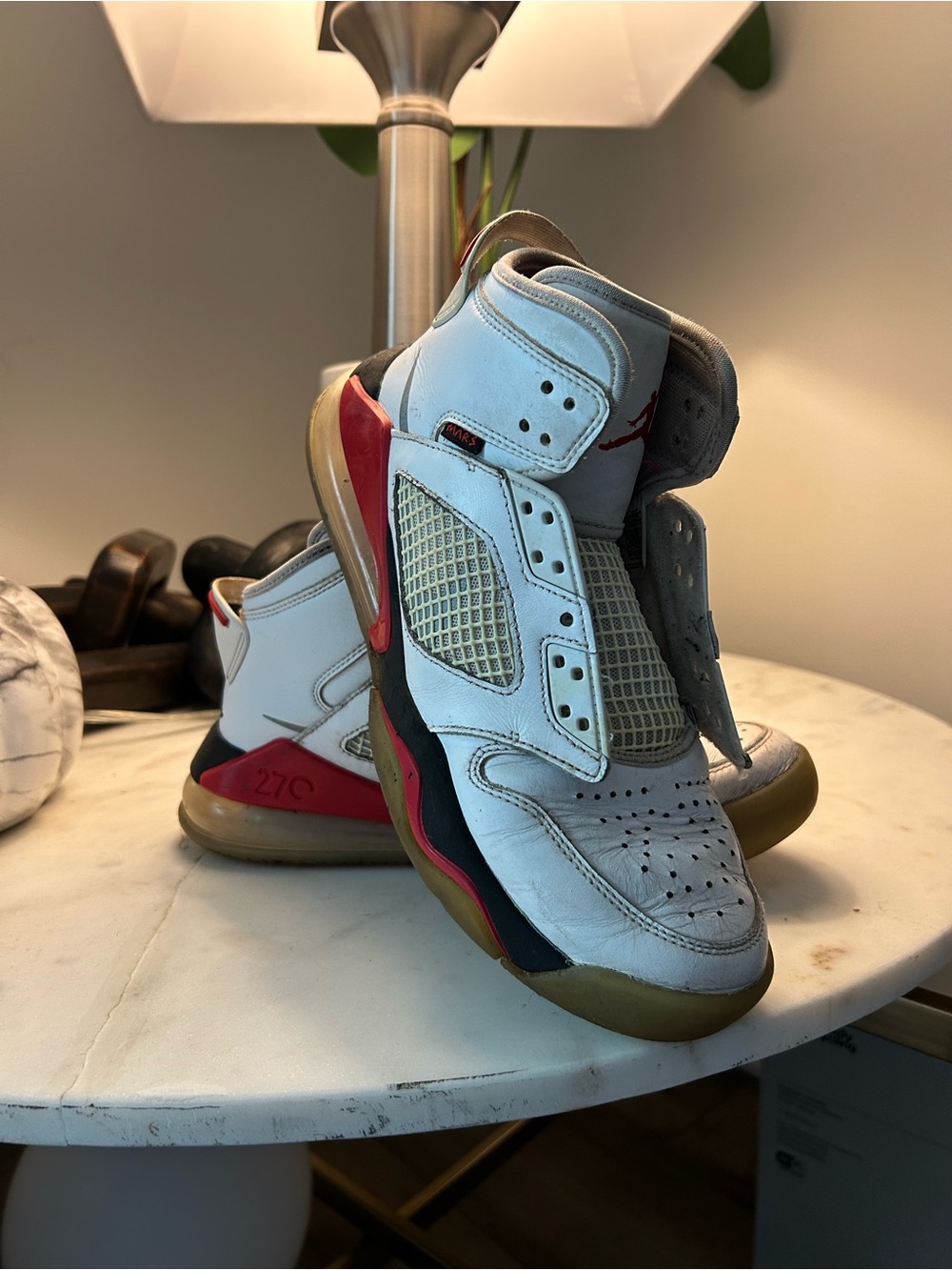 2019
Air Jordan Mars 270 'Fire Red' SZ .6.5Y - Picture 5 of 11